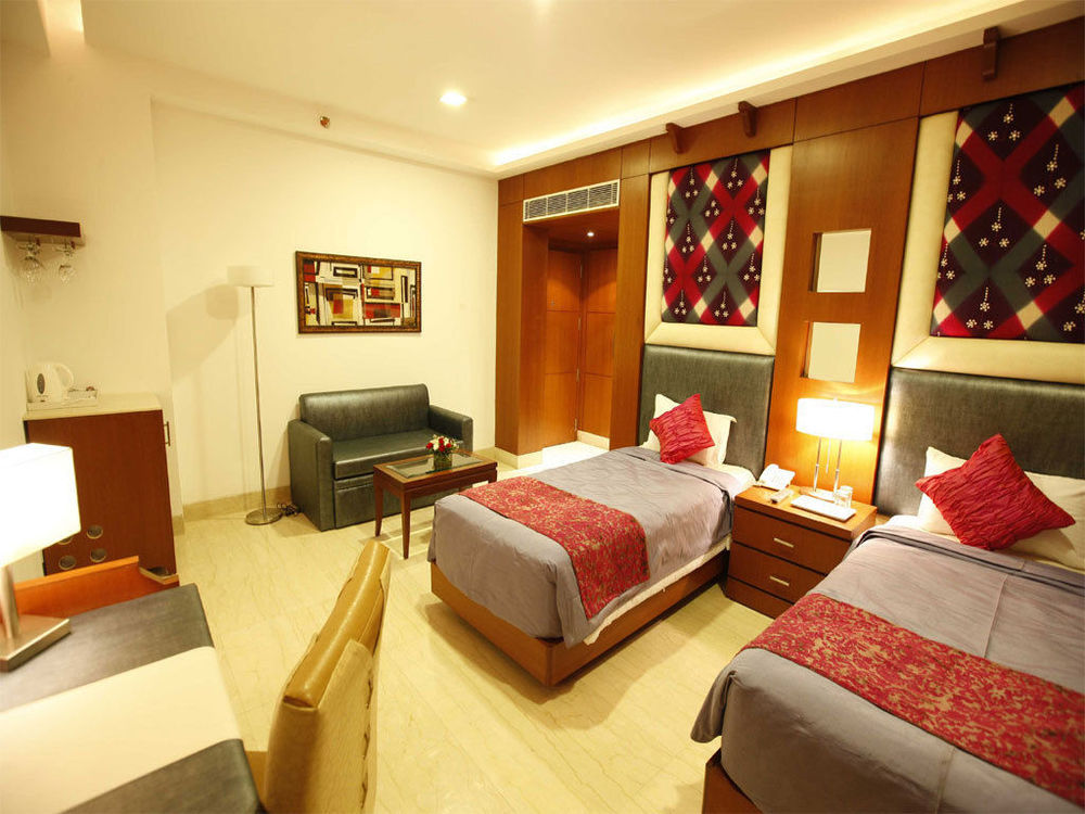 Hotel Star Rocks Нью-Дели Номер фото